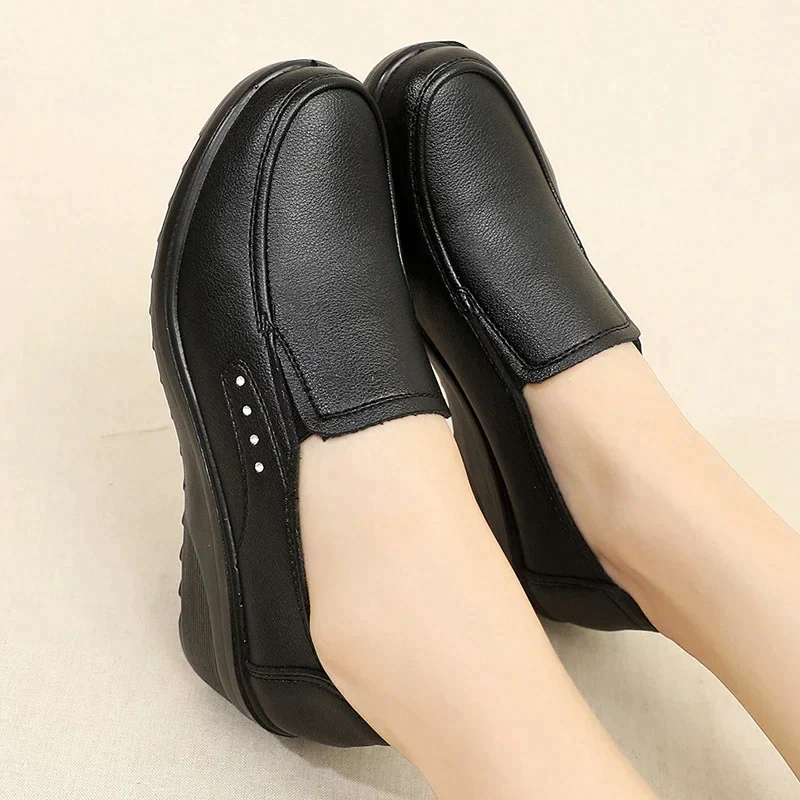 AMELIE™ WOMEN'S CASUAL ERGONOMIC COMFY SHOES - Image 3