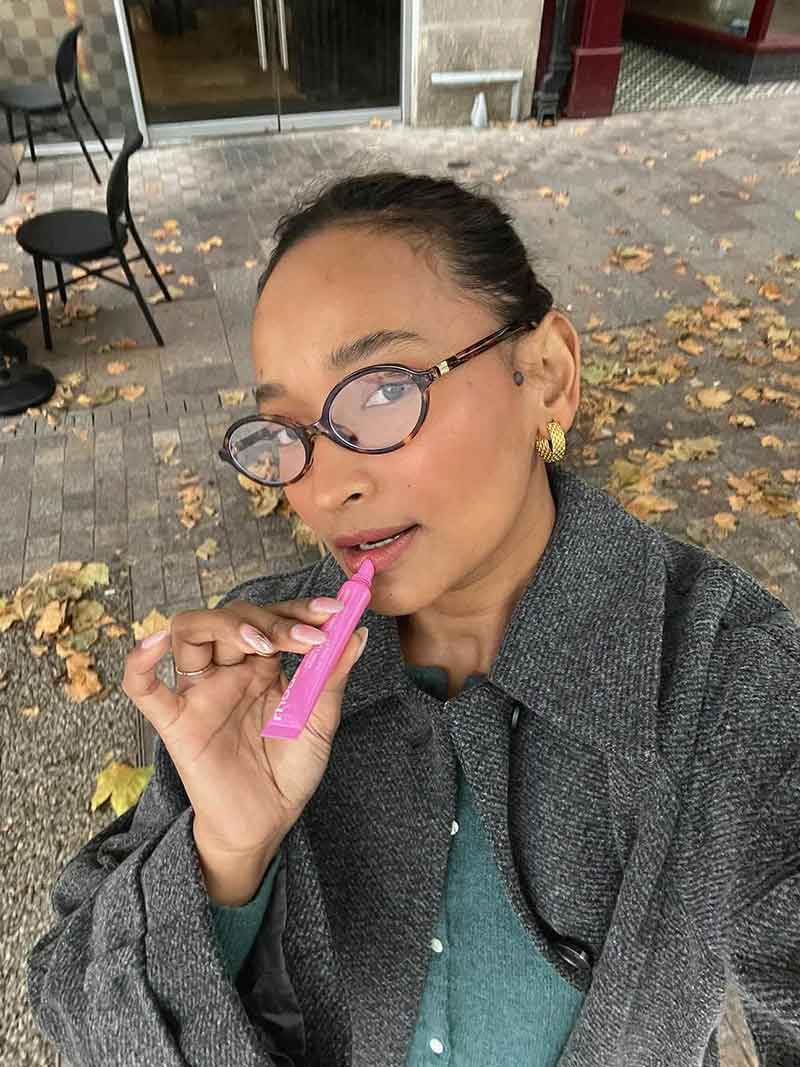 BRYNLEE | CHIC READING GLASSES - Image 2