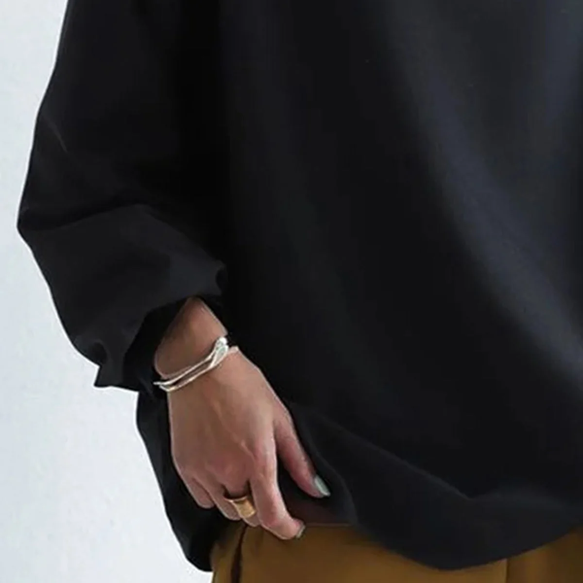 CLEA - TIMELESS KNITTED SWEATER - Image 4