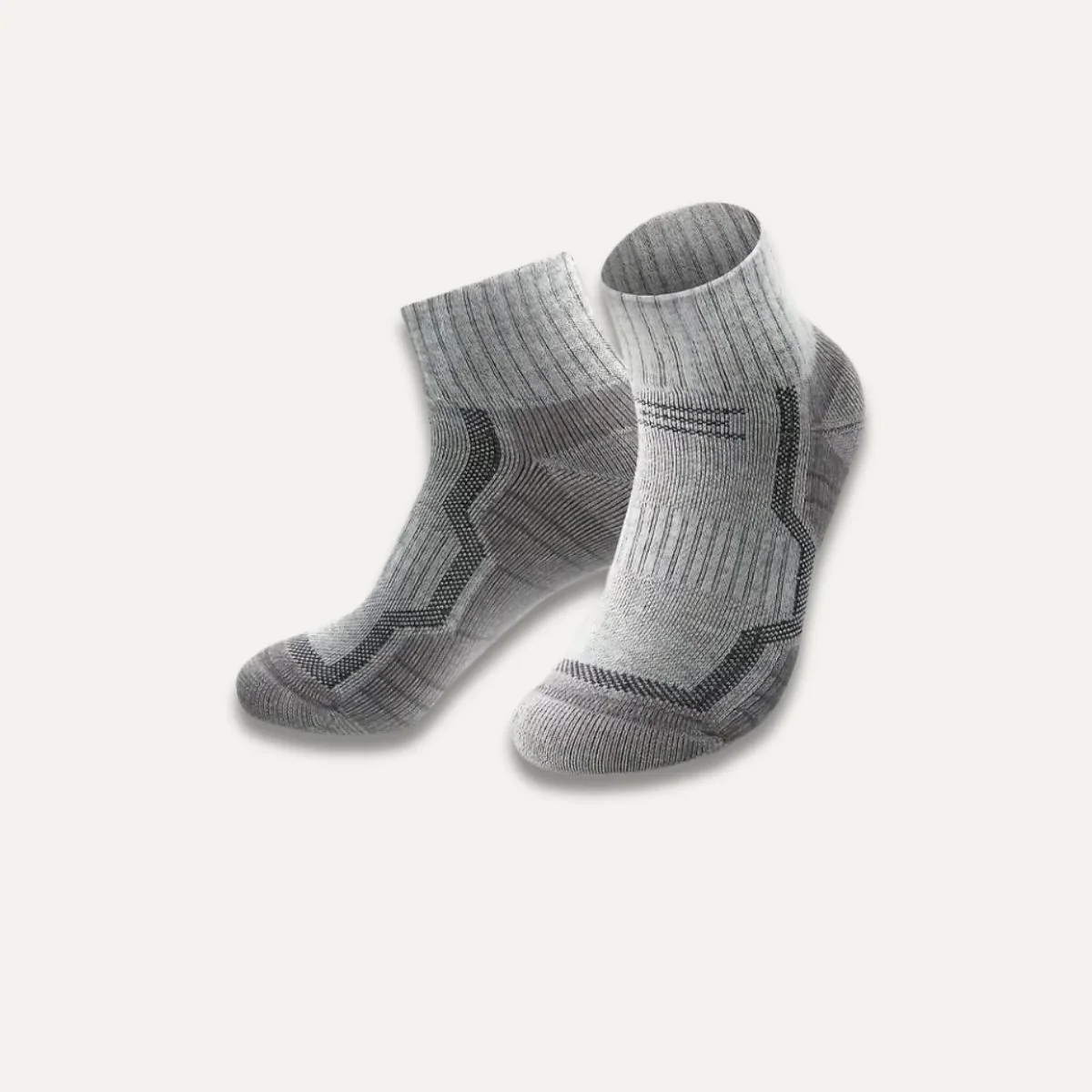 DRYVEZONE™ MOISTURE-WICKING ANKLE SOCKS