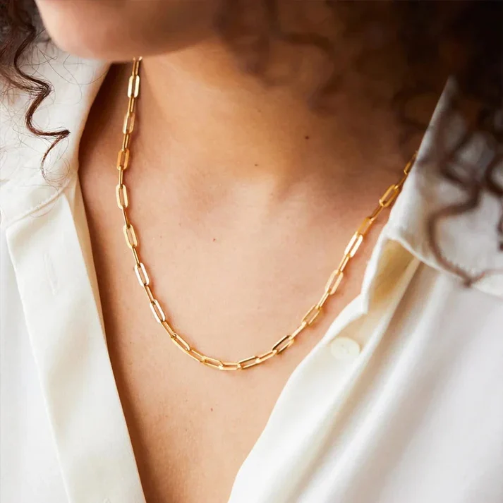 GOLDEN EMBER NECKLACE