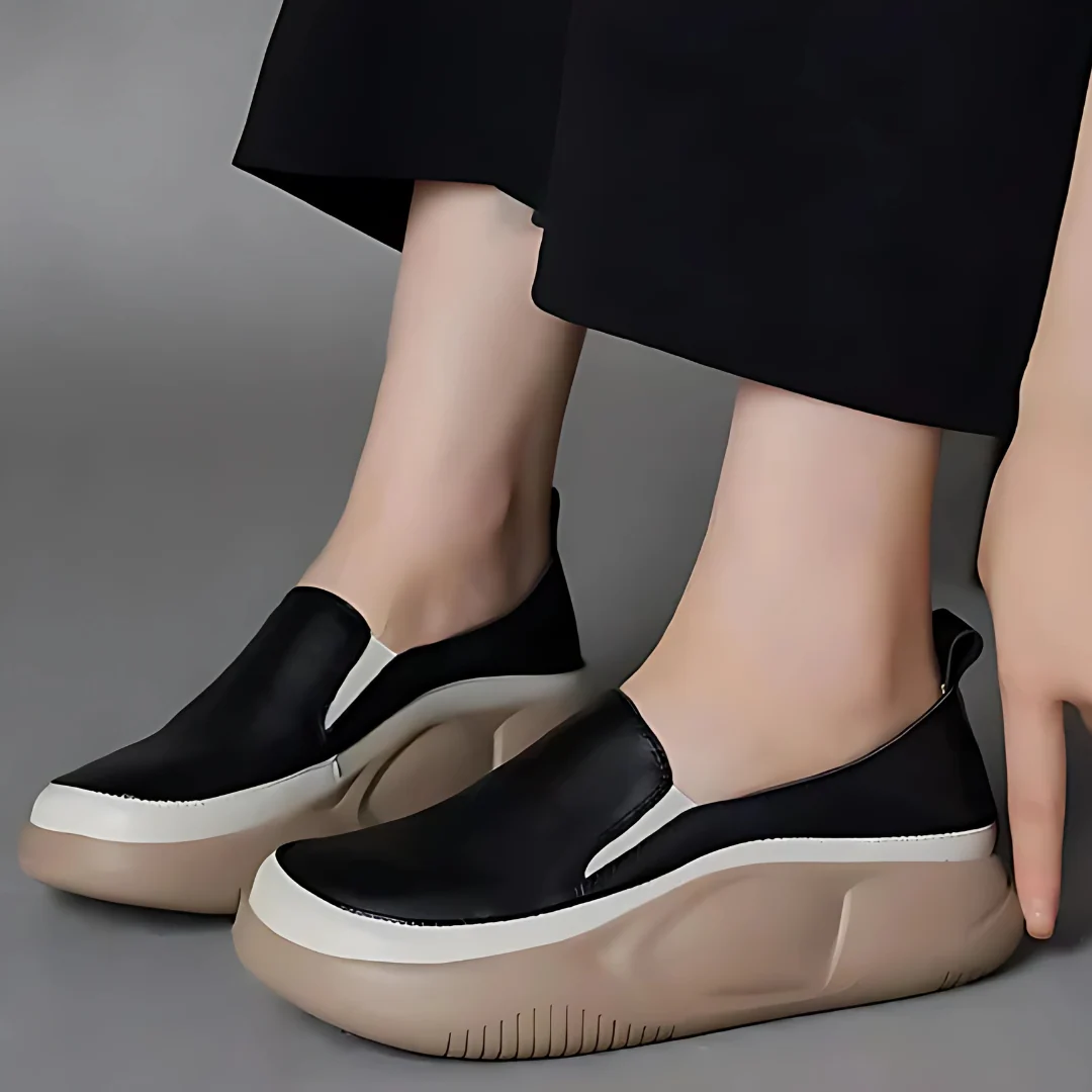 LIA™ ORTHOPEDIC SNEAKERS - Image 2