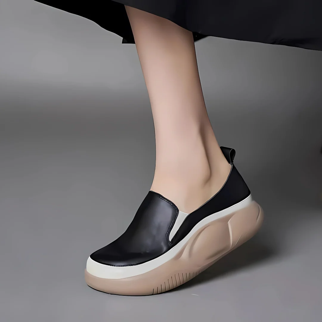 LIA™ ORTHOPEDIC SNEAKERS - Image 3