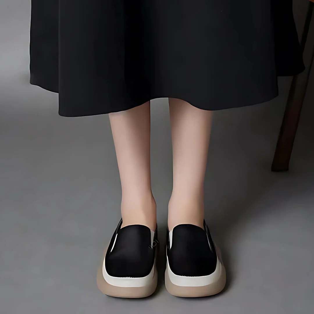 LIA™ ORTHOPEDIC SNEAKERS - Image 4