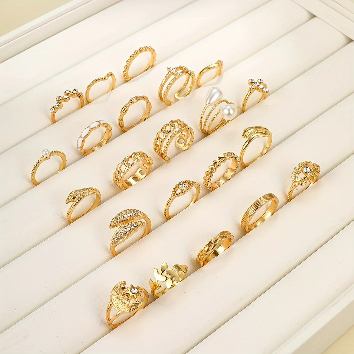 LUNARA VAULT™ — 22PCS VINTAGE MIX & MATCH RING SET - Image 6