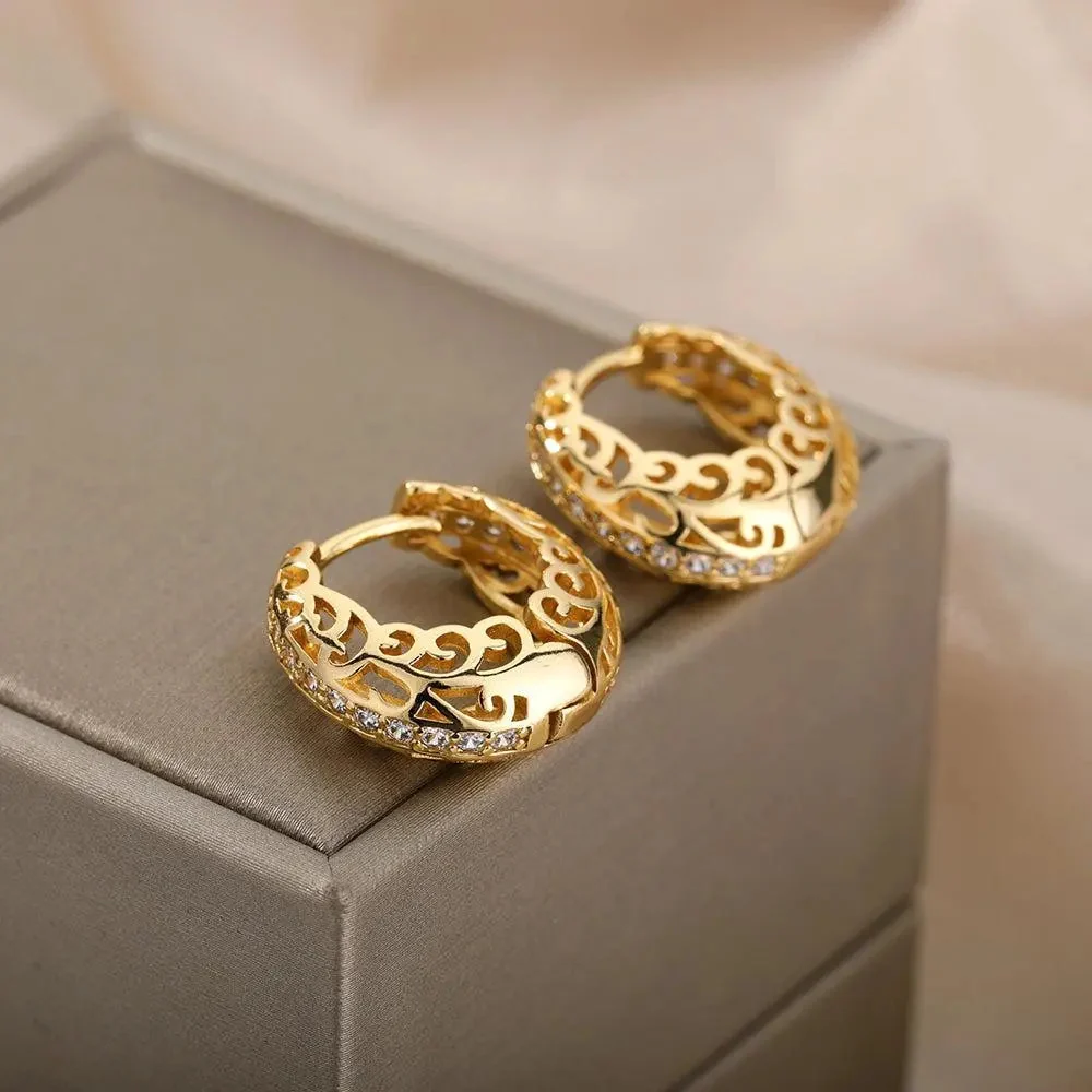 GOLDEN HARMONY MANDALA EARRINGS - Image 3