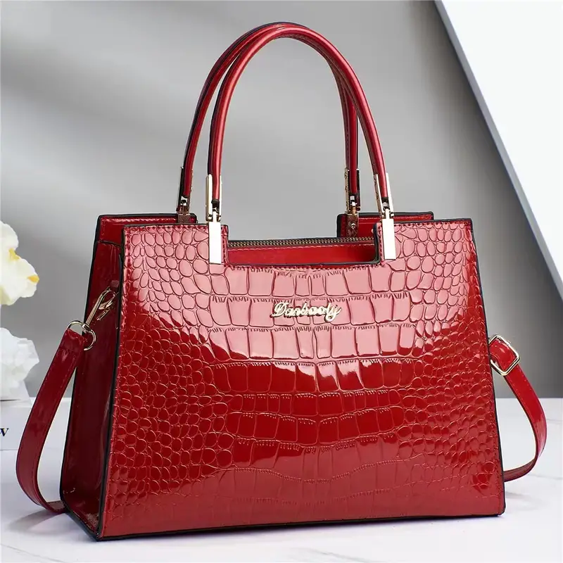 ONYXIA™ CROCODILE EMBOSSED TOTE BAG - Image 9