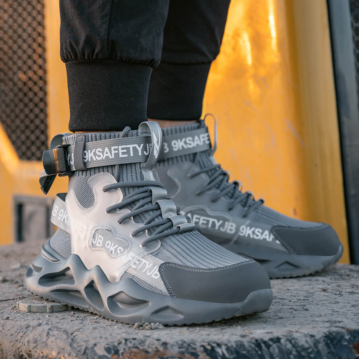 RAPTOR™ LIGHTWEIGHT COMFORTABLE STEEL TOE WORK SHOES - Image 6